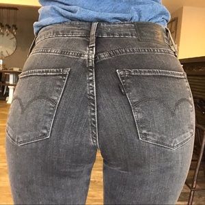 Levi’s High Rise Skinny Jeans